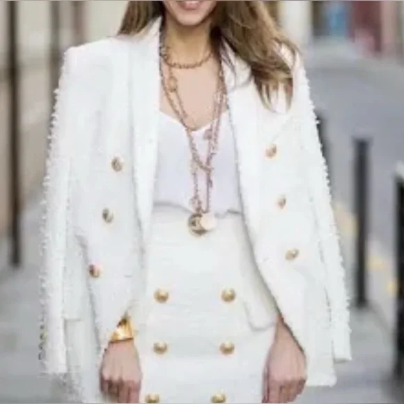 😍Authentic SOLD OUT Balmain subtle white tweed blazer gold buttons size 44 Euro - Picture 3 of 16